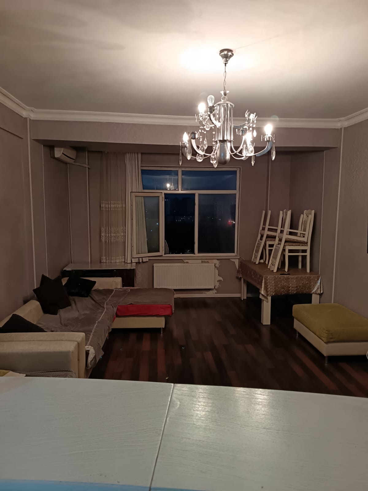 Xlrdalan H.Eliyev parkln yaxlql 2 otaq menzil kiraye verlir